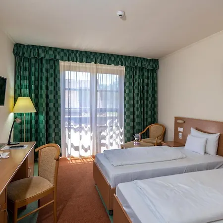 Zichy Park Hotel Bikács