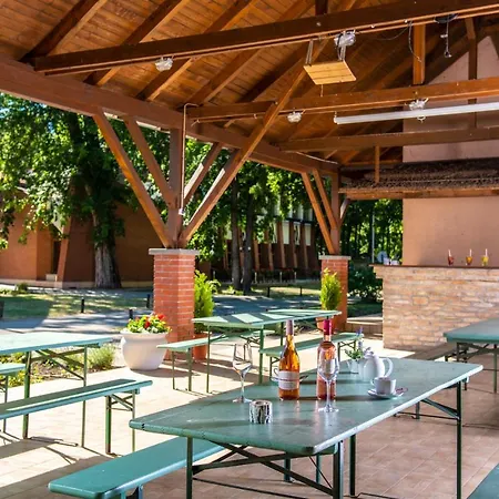 Hotel Zichy Park Bikács