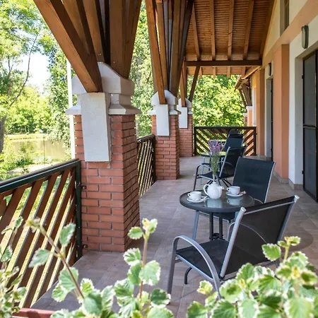 Hotel Zichy Park 4*