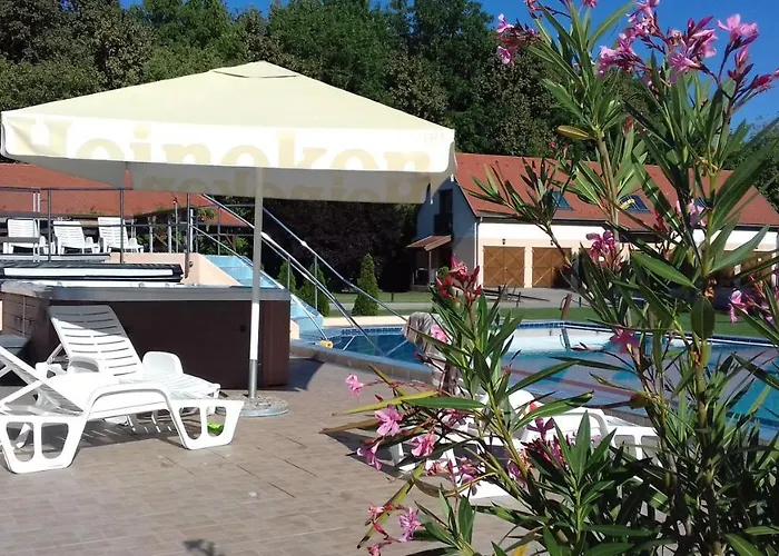 Zichy Park 4* Bikács
