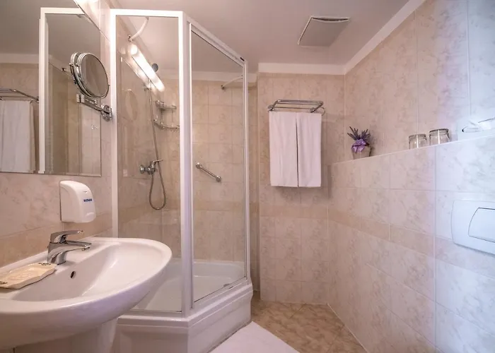 Zichy Park 4* Bikács